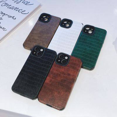 Wholesale Crocodile Leather 13 Mobile Phone Case Stone Imitation Case Cover For Iphone 7 8 Plus X Xr 11 12 14 Pro Max photo-4