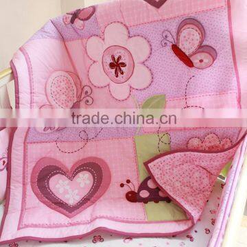 OEM all kinds of embroidery design baby quilt for baby girl