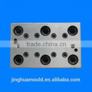 Factory Supply 3cr13 3Cr17 WPC Co-Extrusion Molds for Wood Plastic Extruder Made in China