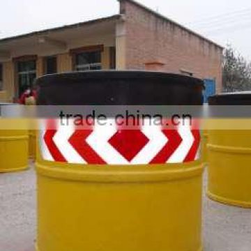 Rotational plastic road crash barrier