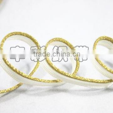 Golden edges packing webbing