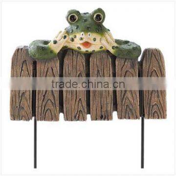 Polyresin Frog Mini Garden Fence