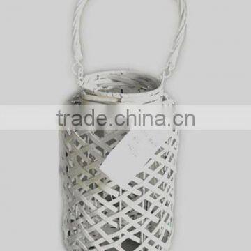 wholesale cheap oval white wicker willow lantern with long handle(factory supply)