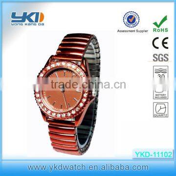 2014 alibaba hot selling quartz sports watch gold