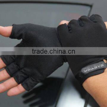 Professional fine Quality Custom Designed Half Finger Cycling Gloves