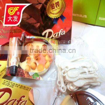 manufacture chocolate biscuit packed in box