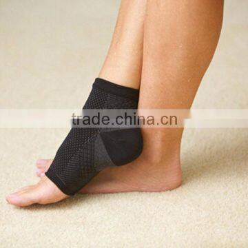NEW Foot Anti-Fatigue Compression Foot Sleeve for Plantar Fasciitis Relief photo-3