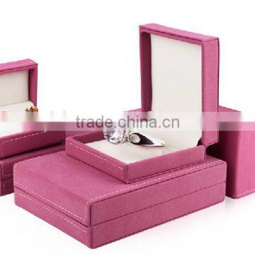 High Quality Skull Patch & Plush Jewelry Box