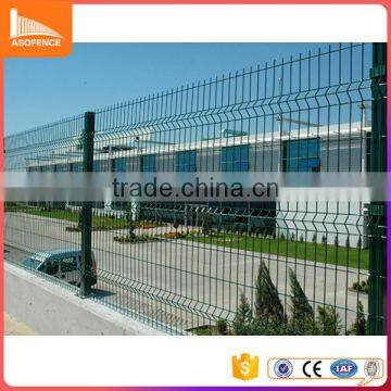 Triangulate welded wire mesh fencing 3D bending fence