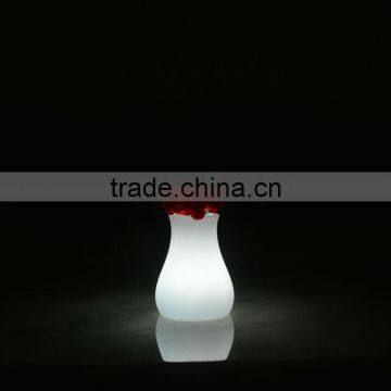 Battery Operate Color Changing LED Desk Decoration Light Modern Table Lamp photo-3