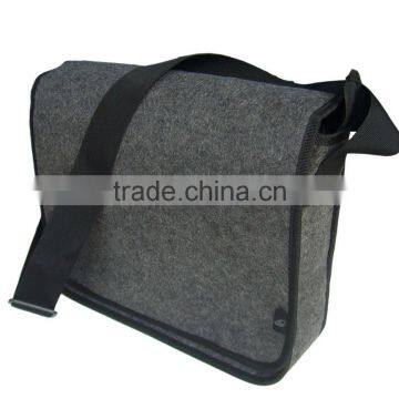 Wool Felt Laptop Bag photo-3