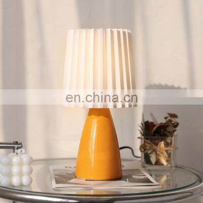 Nordic Desk Lamps Lamparas Luces Vintage Gilr Lamp Milkshake Glass Base Pleated Small Night Light Bedside Lamps photo-4