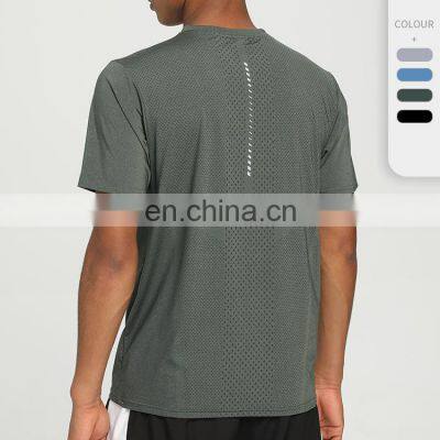 Factory Wholesale Breathable Sportswear Gym Fitness T-shirt Quick Dry Reflective Outdoor Training Exercise Wear Sports Top Shirt