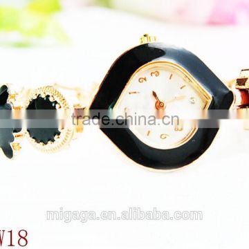 crystal diamond rose gold watch for lady lips shape