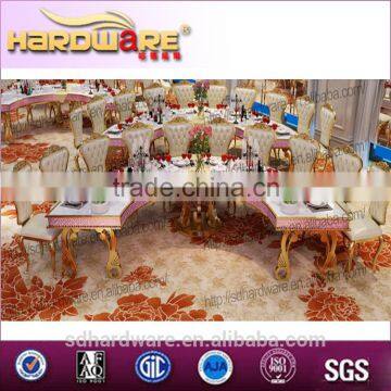 LED crescentwedding banquet table,golden half-moon wedding table
