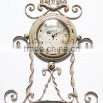 Swinging Table Clock