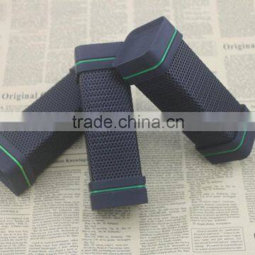 New Outdoor Portable dj Loudspeaker Box Splashproof Bluetooth Boom Speaker Support tf Card and Handsfree photo-4