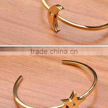 Moon and Star Classic Valentine's Day Gift Couple Of Gold Plated Woman Bracelet