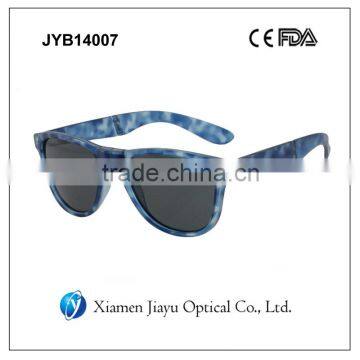 Classical foldable polycarbonate sunglasses