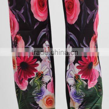 F5W30178 Ladies Contrast Panel Flower Print Jogger Pants photo-6
