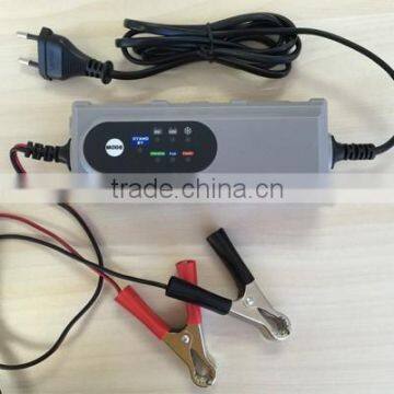 Mini Car Battery Charger 12V Lead-acid Car Battery Charger