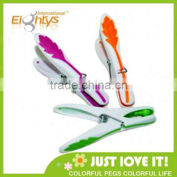 Best Selling High Quality Decorated Peg Clothes Drying TPR Grip Plastic Clip photo-2