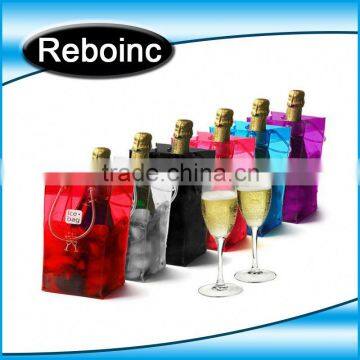 Plastic material wine chiller with gel liquids