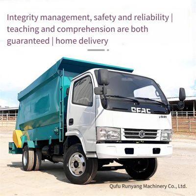 Automobile-style Feed Spreader, 10-cubic-meter Large-scale Grass Spreader, Belt Discharge, Customizable Height Large Feeding Vehicle