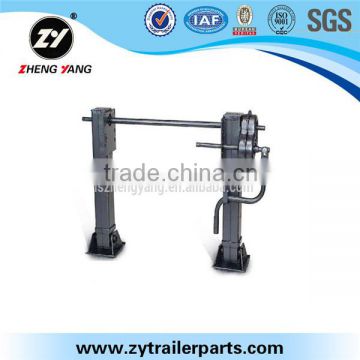 inboard landing leg for flatbed semi-trailer