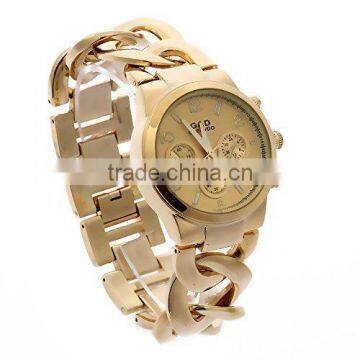 Women's Metal Interlocking Chain Bracelet Watch Gold