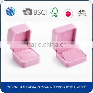 Factory price stylish pink velvet ring box with sponge