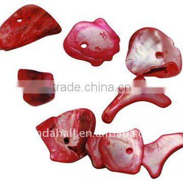 Sea Shell Beads, Dyed, Red, about 10~17x9~14x1~4mm, hole: 2mm, about 1550pcs/500g(BSHE-S068-1)