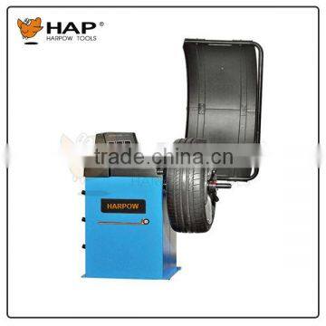 Manual electronic wheel balancer