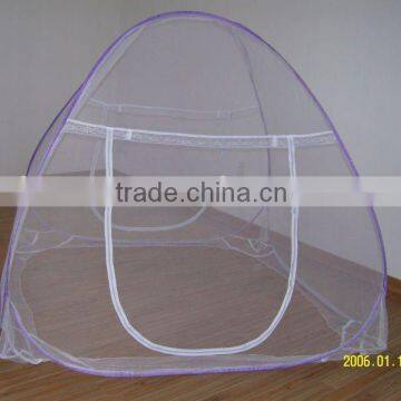 Polyester self-prop mosquito net