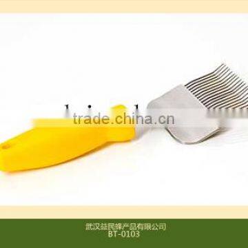 beekeeping equipment uncapping fork