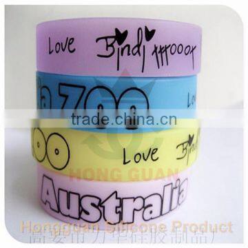 New Arrival Cheap Custom Bracelet Superman Silicone Wristband photo-2