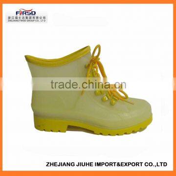 2014 Fashion transparent plastic rain boots for ladies