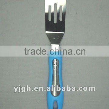 Stainless steel slotted pie/cake spatula