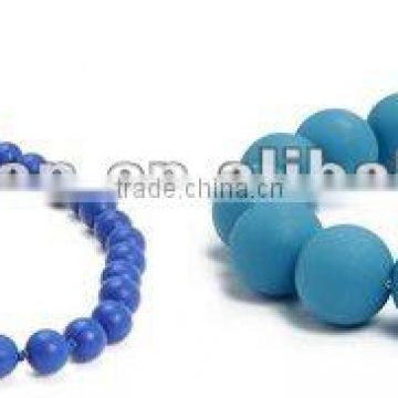 psilicone necklace and bracelet