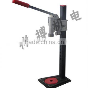 Manual crown corking machine