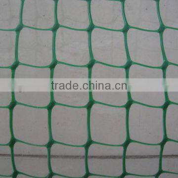 UV stabilized plant support mesh