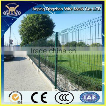 Cheap welded steel metal fence panels made in China