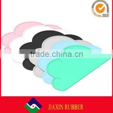 Flexible Waterproof Heat-resistant Feeding Suction Mat for Kids BPA Free Non Slip Silicone Feeding Mat photo-4