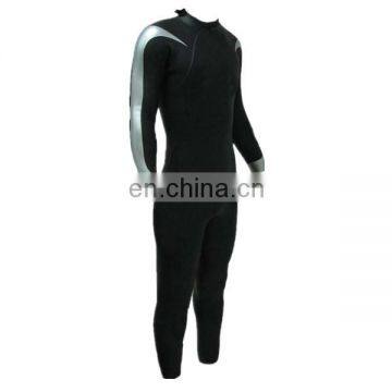 High stretchability triathlon wetsuit