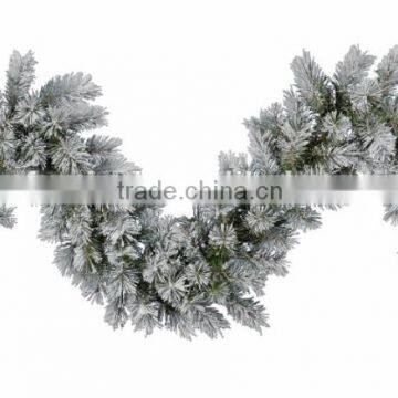 New design 9 feet snowing effect flocked christmas garland