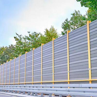 Barrera acústica de lámina de acrílico, barrera acústica de valla de acero galvanizado 500x2000x80mm, fabricante de aislamiento acústico para carreteras, material de PVC