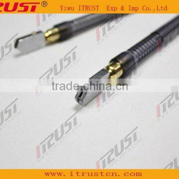 glass cutter with tungsten carbide scribing wheel tip