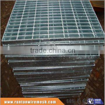 ASTM A36 hot dipped galvanized trench steel serrated bearing bar grating (Trade Assurance)