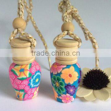Hanging car perfume bottle with wooden cap