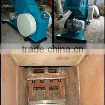 High quality plastic breaking machine